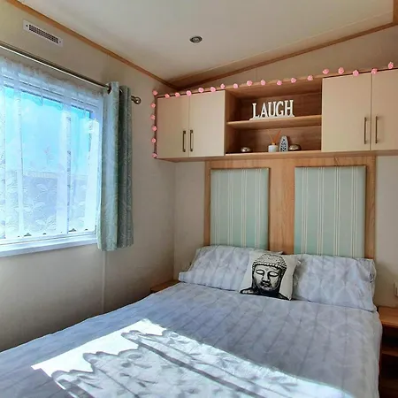 Luke'S Hideaway At Seal Bay Resort Selsey Exterior photo